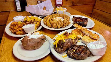 Eating Out Is Pricey. How Texas Roadhouse Is Bringing Back Diners