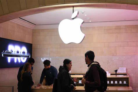 Apple Stock Gets a Price Target Boost Before Earnings. The Tariff Risk Is No Surprise