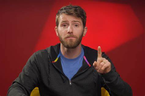 How hackers took over Linus Tech Tips - The Verge