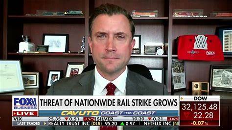 Railroad giant CEO: The economy isn't booming, but it's not in a recession