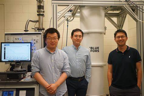Physicists turn lead into gold – for a fraction of a second