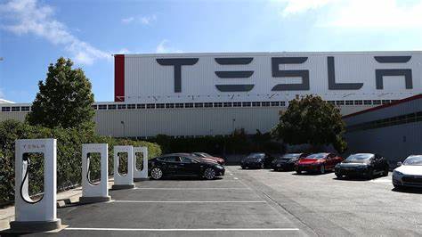 Musk Shutting Down Government Loan Office That Gave Him the Money to Grow Tesla
