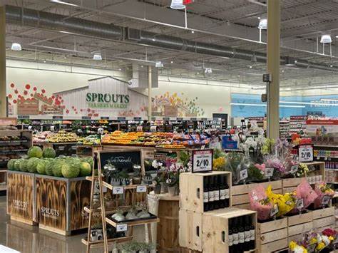 Sprouts preps for another year of growth as sales, comps soar