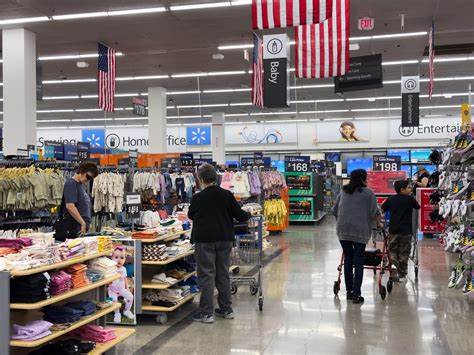 US retail sales fall sharply in May