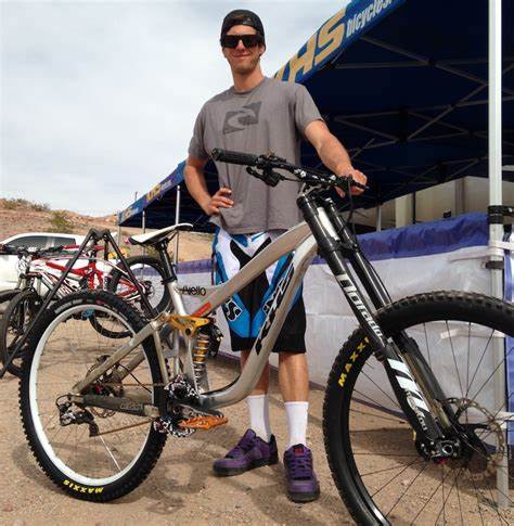 Opinion: Save the DH Bike? - Pinkbike.com