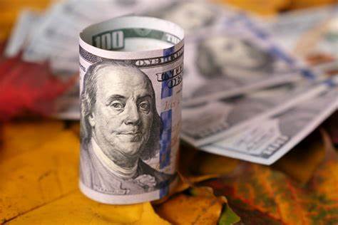3 Simple ETFs to Buy With $1,000 and Hold for a Lifetime