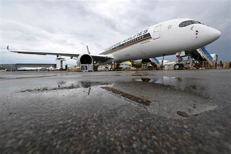 Singapore Airlines Posts Another Record Annual Profit, But Flags Trade Risks