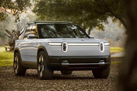 VW and Rivian team up on $22.5K EV with software stack–affordable, advanced