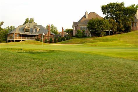 Golf course proximity linked to higher Parkinson's disease risk