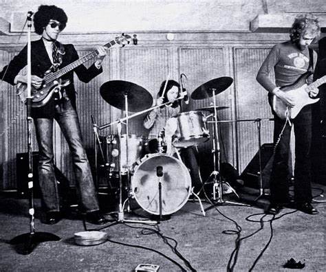 Thin Lizzy founding member Eric Bell to be honoured with Legend Award