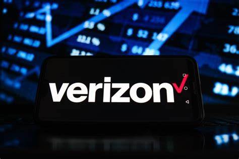 Verizon tries to get out of merger condition requiring it to unlock phones