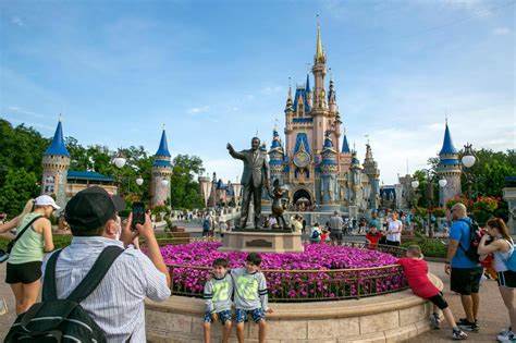 Disney parks thrive in second quarter and it adds well over 1 million streaming subscribers
