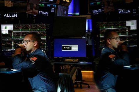 Moody's downgrades US credit rating over rising debt