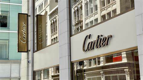 Richemont Sales Rise Amid Demand for Cartier Jewelry