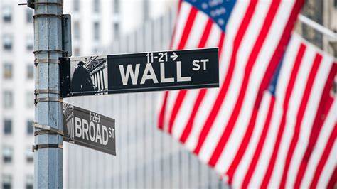 Stock Market Today: Dow Jones Dips As Nvidia Earnings Loom; Tesla Slides, Trump Media Rises On Bitcoin News (Live Coverage)