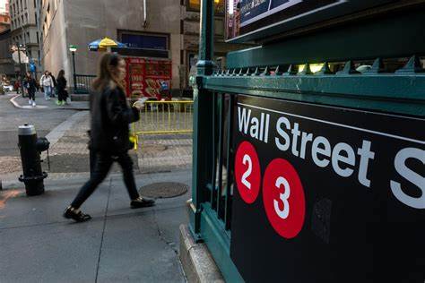 Goldman Sachs raises odds of US recession to 45%, second hike in a week