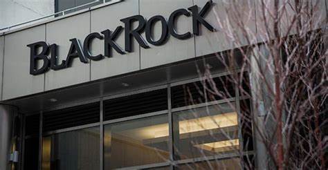 BlackRock’s $20 Billion ETF Is Now the World’s Largest Bitcoin Fund - Bloomberg