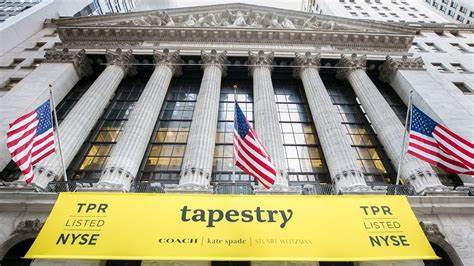 Coach Parent Tapestry Lifts Full-Year Outlook, Says Tariffs 'Immaterial'