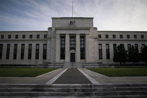 Fed and other central banks try to head off crisis by keeping dollars flowing
