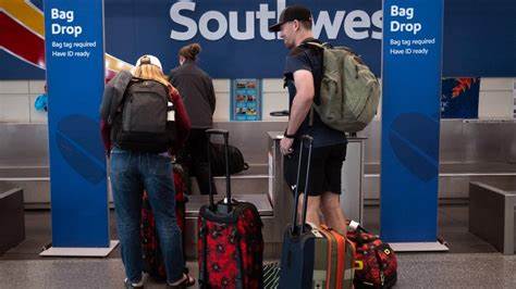Southwest Airlines Sets Fee for First Checked Bag at $35
