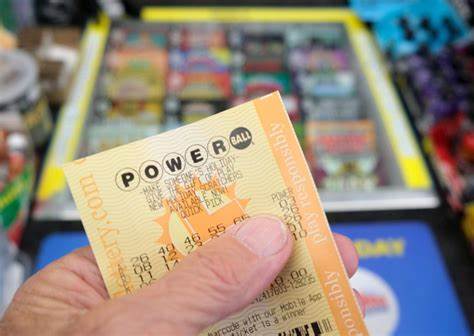 Here’s how much you’ll owe in taxes if you win the $1 billion Powerball jackpot - Yahoo Finance