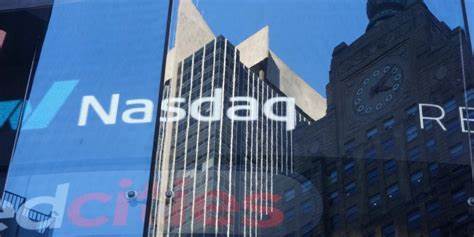 Nasdaq Flat as Market Shrugs Off 'Yawner' Fed Minutes