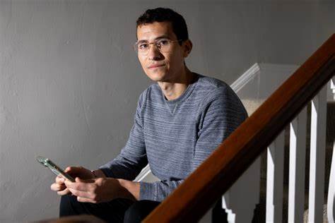 His complaint app works better than 311. The city is about to kill it