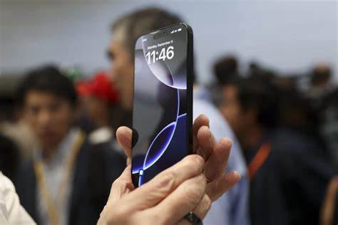 Trump has "a little problem" with Apple's plan to ship iPhones from India