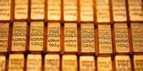 The bad economic vibes are causing more people to stock up on gold