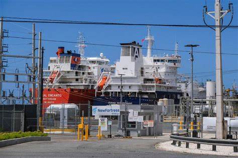 New Fortress Energy receives notice from Nasdaq for non-compliance