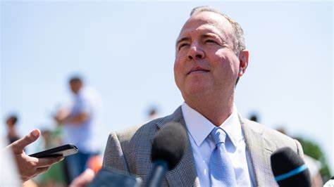 Peter Schiff Calls Out 'TRUMP' Coin Gala Invite: 'Hunter Biden Is Already Being Outdone'