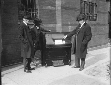 History of the Electronic Self Playing Piano System