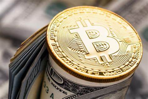 Bitcoin Price Alert: Critical Support Breaking As Traders Brace For Possible 8% Pullback To $93K