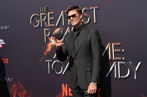 „Der größte Braten aller Zeiten“: Tom Brady wird live auf Netflix geröstet. So schauen Sie zu.
