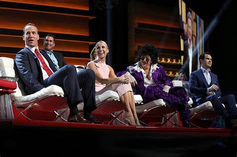 Was hat Nikki Glaser während Tom Bradys Netflix-Roast gesagt? Alles Witze und Pointen des Stand-up-Comedians Sportskeeda
