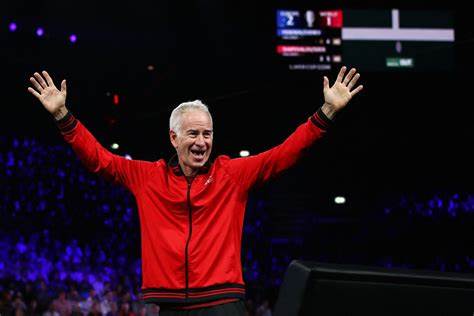 Andy Roddick bittet urkomisch um einen „5-Minuten“-Slot beim potenziellen John-McEnroe-Braten, als er auf Nikki Glasers Witz bei … reagiert – Sportskeeda
