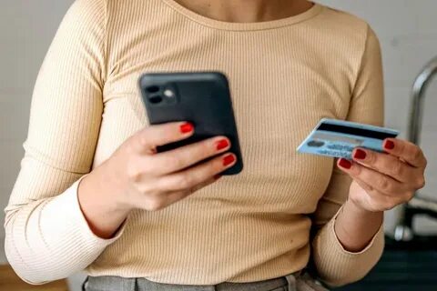 When it comes to saving, Gen Z asks: 'What’s the point?' That's dangerous, expert says