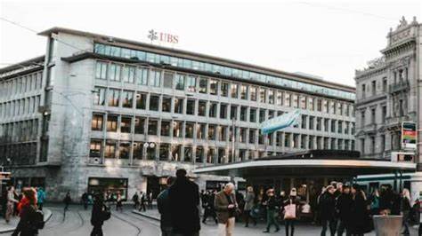 UBS Profit Tops Forecasts on Trading Boost, But Sees Unpredictable Path Ahead