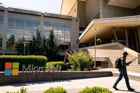 Microsoft races to keep up with surging cloud demand