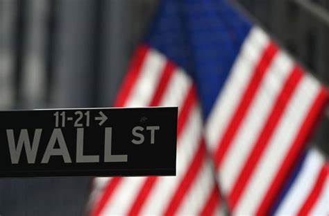 These Stocks Moved the Most Today: Apple, Tesla, Intuit, Oklo, Deckers, Workday, Ross Stores, Booz Allen, and More