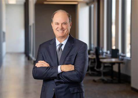 Leading through uncertainty: Advice from Xcel Energy’s CEO, a former CFO