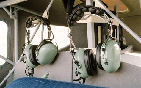 Denver Air Traffic Control Hit by Radio Failure, Echoing Newark