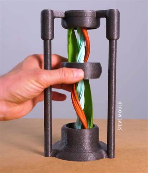 [Steve Mould:] "I made microscopic drone shots" [video]