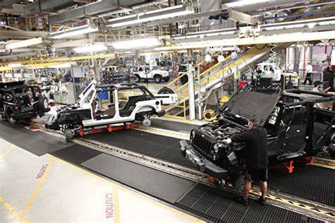 US Manufacturing Activity Shrinks by Most in Five Months