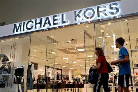 Michael Kors Owner Capri Posts Wider-Than-Estimated Q4 Loss, Lowers Outlook