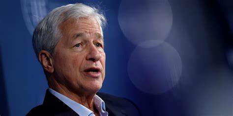JPMorgan's Dimon Says a Recession Is 'Likely'
