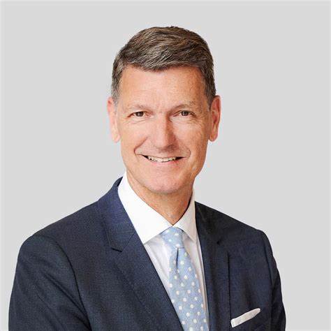 Ex-Franklin-Templeton-CEE-Chef wird CEO von KI-Fondshaus Omphalos
