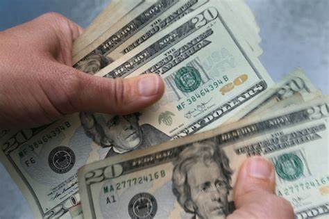 Here are 10 side hustles that pay up to $150 per day, report says
