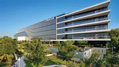 Earnings Watch: Oracle Stock Revs High Amid Earnings Optimism, Bullish AI Prospects