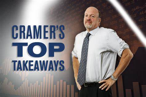 Union Pacific Corporation (UNP): Jim Cramer Says It Should’ve Been Bad But  — “It Was Good